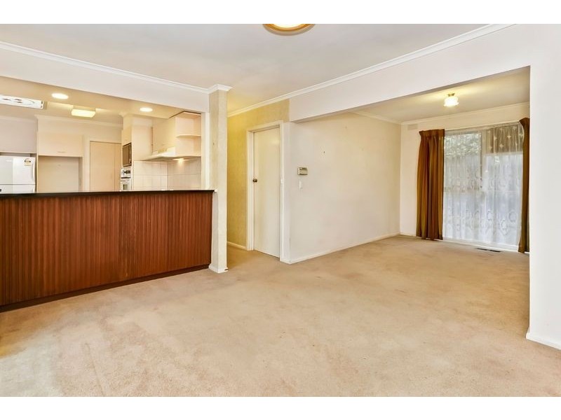 13 Ingleside Crescent, Glen Waverley VIC 3150