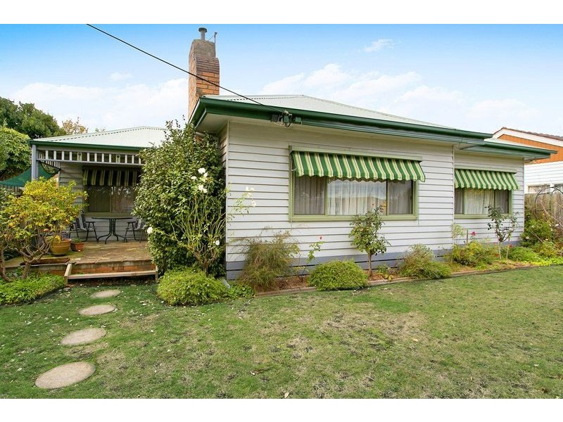 1/4 Allen Street, Glen Waverley VIC 3150