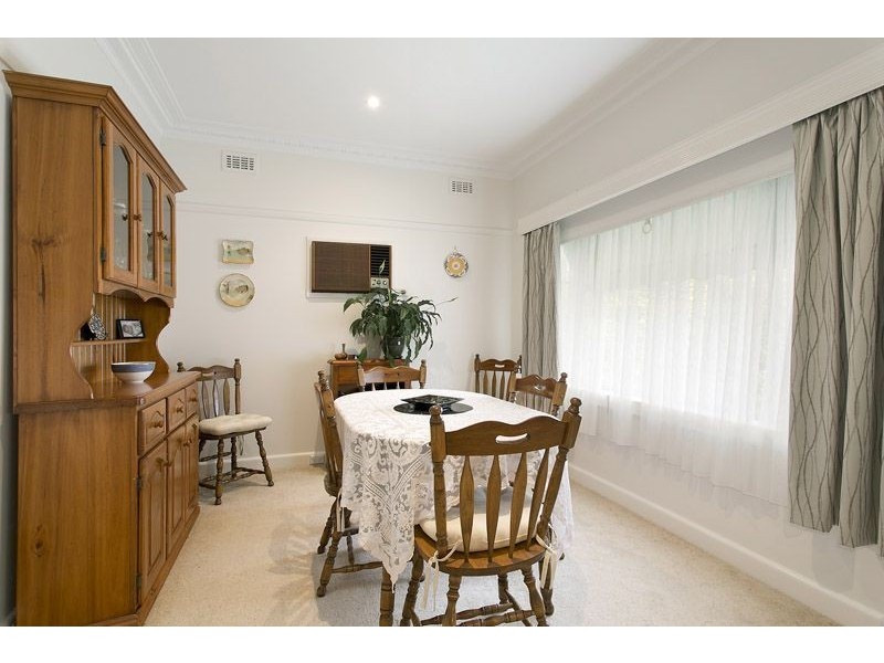 1/4 Allen Street, Glen Waverley VIC 3150