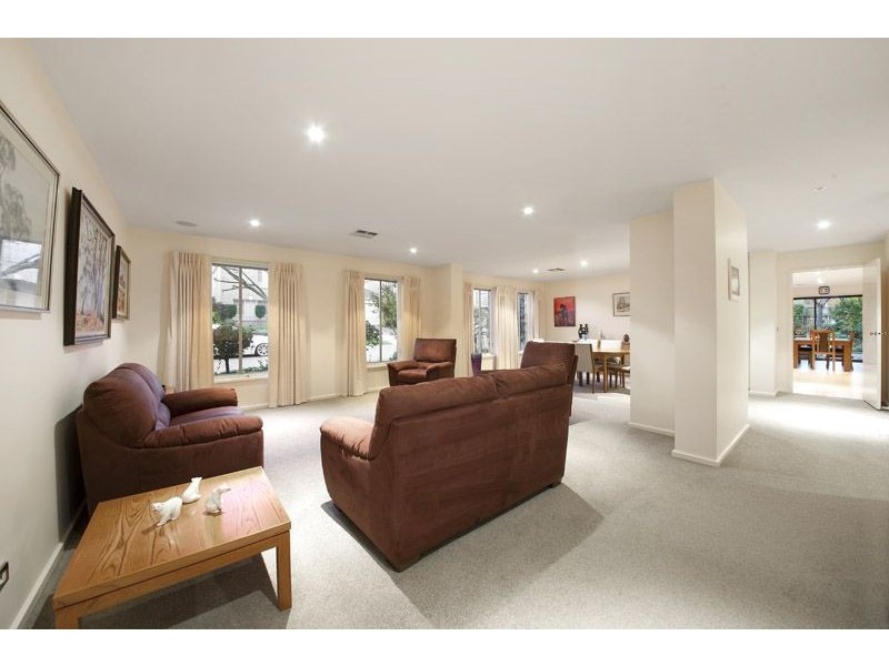 10 Autumn Court, Glen Waverley VIC 3150