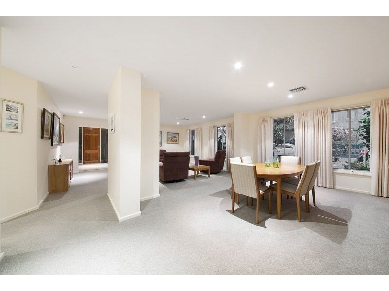 10 Autumn Court, Glen Waverley VIC 3150