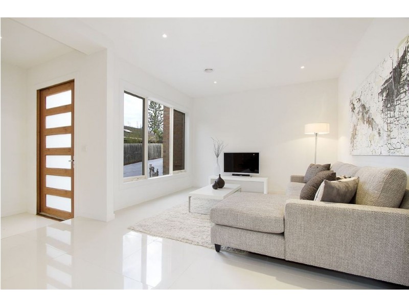 2/7 Lesay Court, Mount Waverley VIC 3149