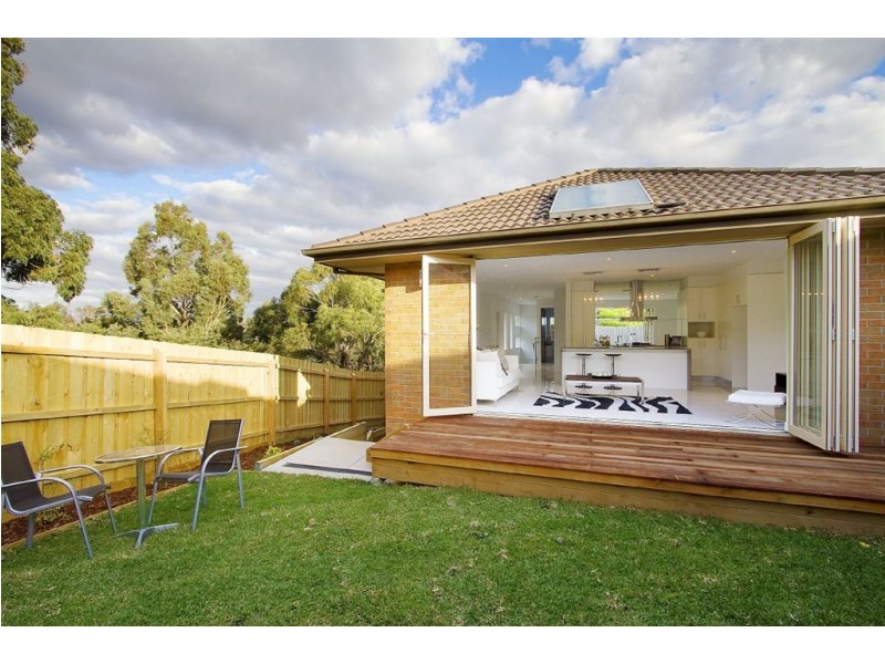 2/7 Lesay Court, Mount Waverley VIC 3149