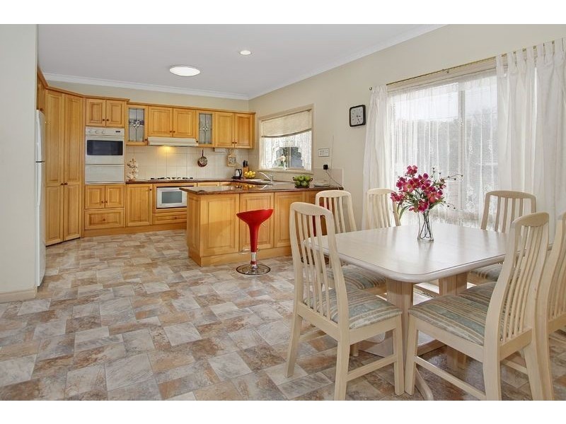 1/38 Garrisson Drive, Glen Waverley VIC 3150