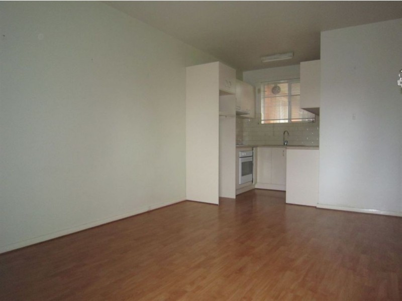 2/36 Woornack Road, Carnegie VIC 3163