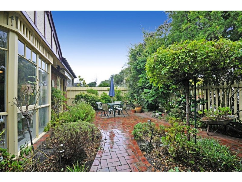 1/26 Irving Street, Mount Waverley VIC 3149