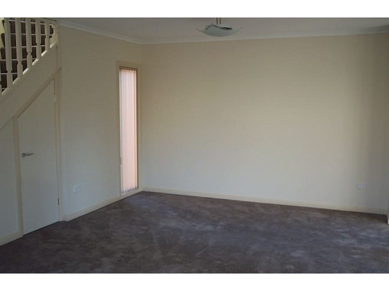 1/11 Sagan Court, Glen Waverley VIC 3150