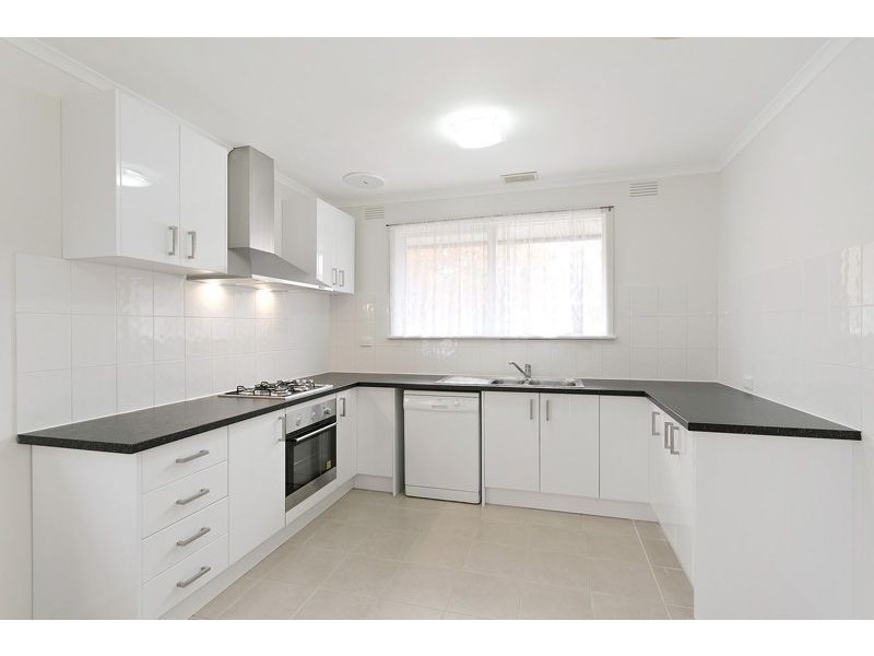 14 Diosma Drive, Glen Waverley VIC 3150