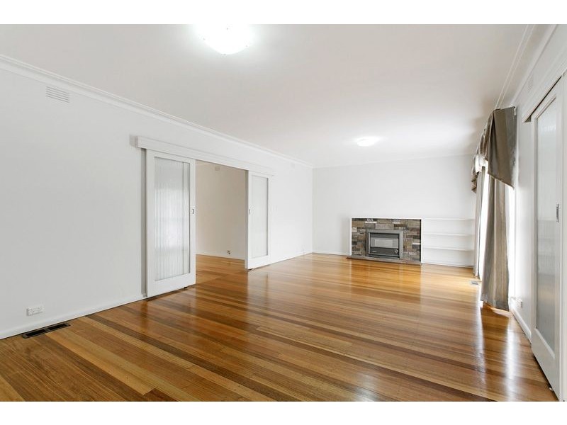 14 Diosma Drive, Glen Waverley VIC 3150