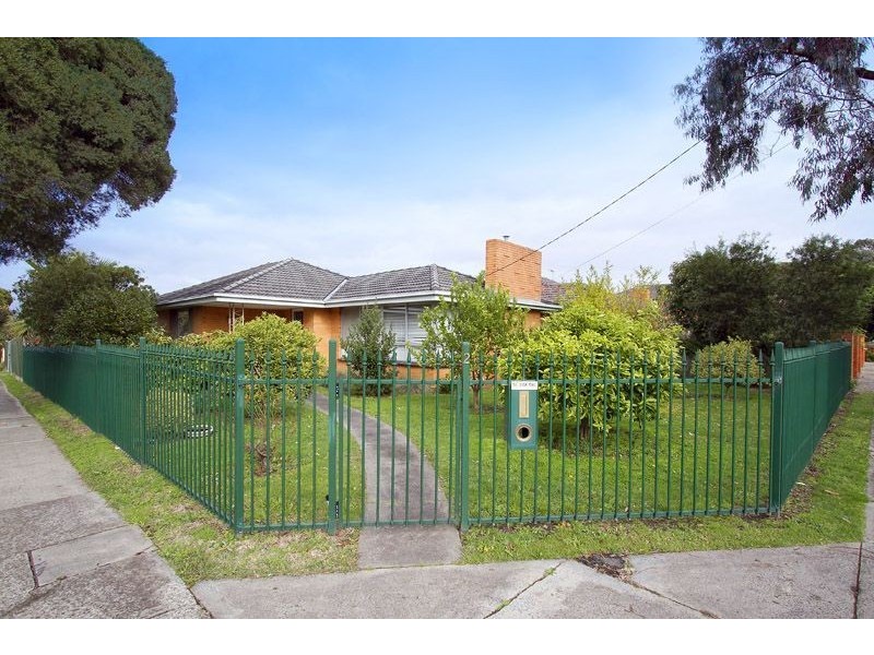 2 Robert Street, Burwood East VIC 3151