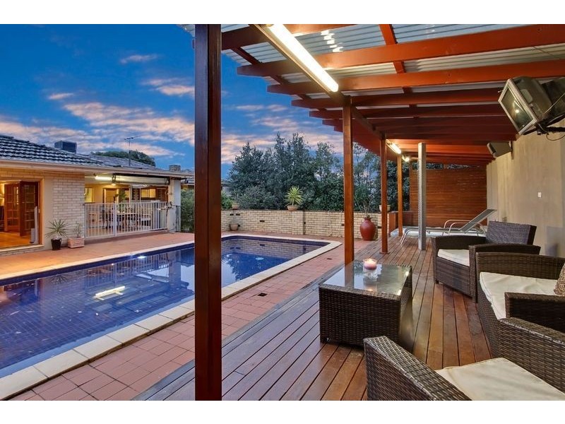 32 Andrew Street, Mount Waverley VIC 3149