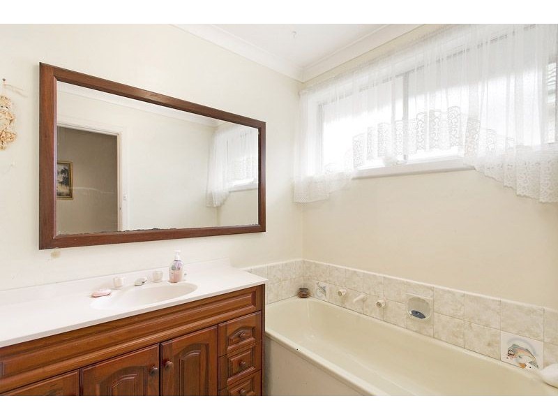 28 Hillside Street, Springvale VIC 3171