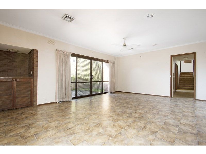 4 Donald Road, Wheelers Hill VIC 3150