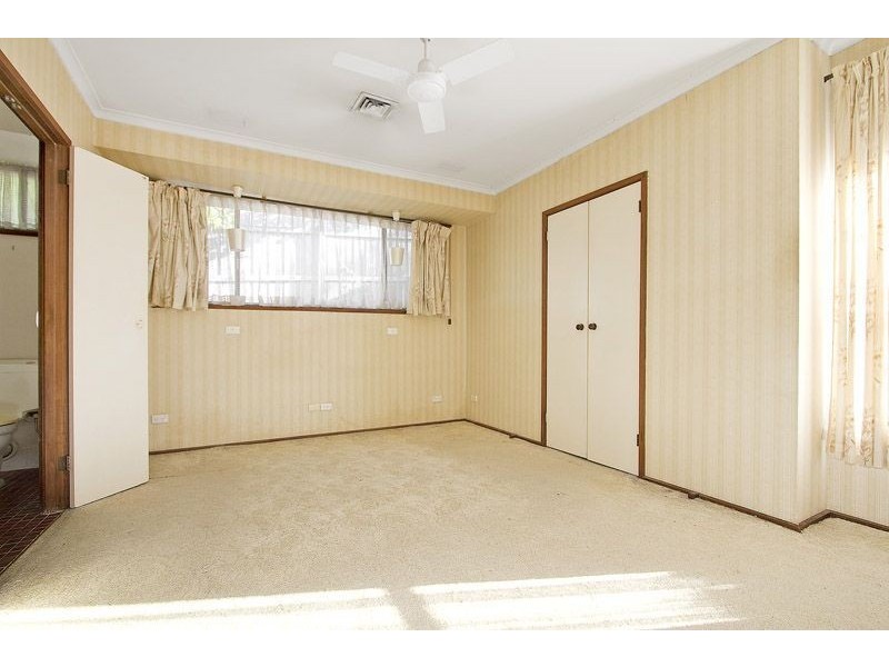 4 Donald Road, Wheelers Hill VIC 3150