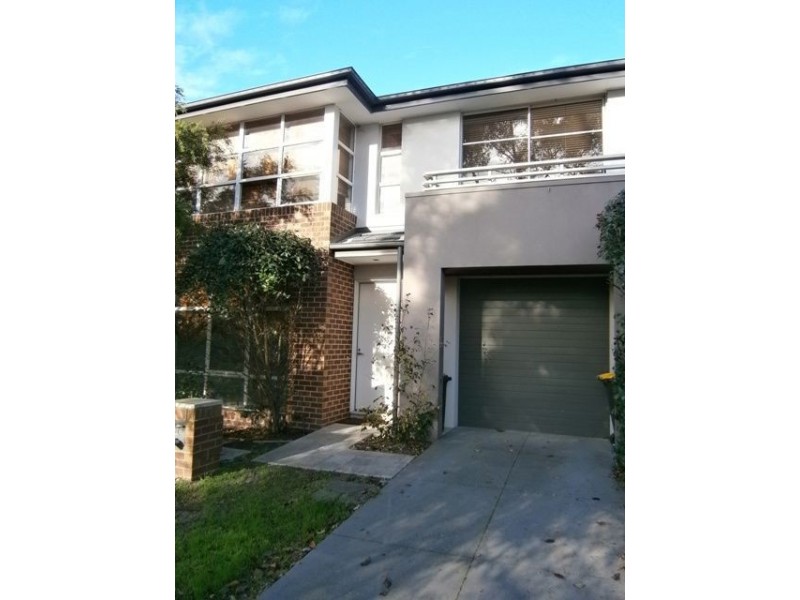 4 Suffolk Grove, Mulgrave VIC 3170