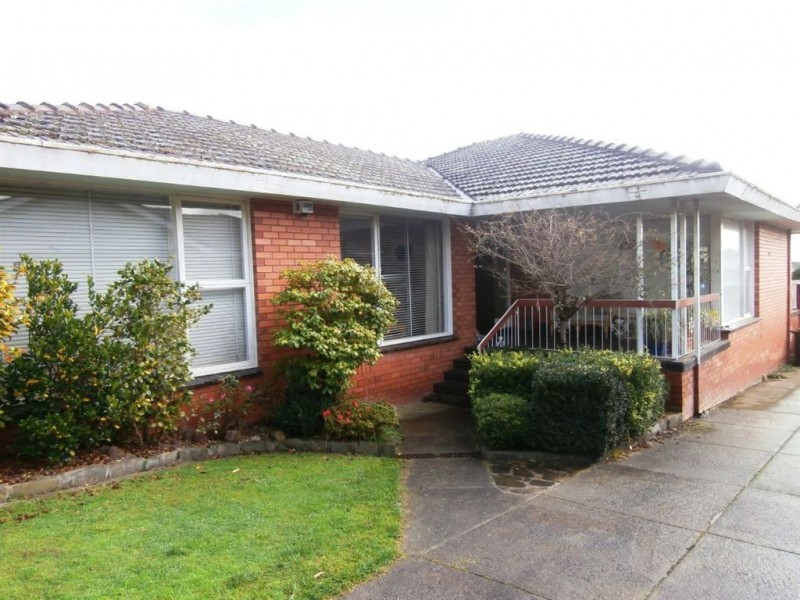 10 Rangeview Court, Glen Waverley VIC 3150