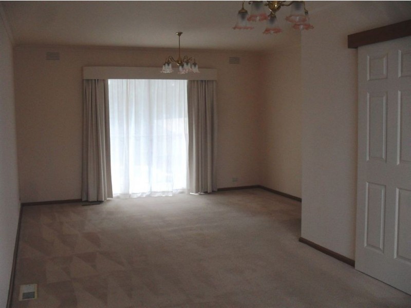 35 Highwood Drive, Wheelers Hill VIC 3150