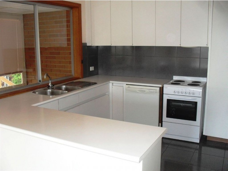 35 Highwood Drive, Wheelers Hill VIC 3150