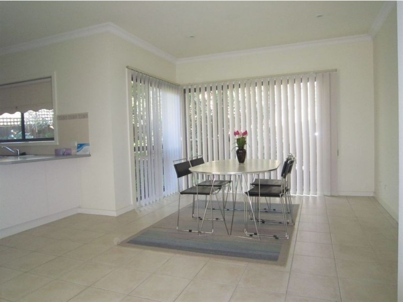 2/14 Eastleigh Drive, Glen Waverley VIC 3150