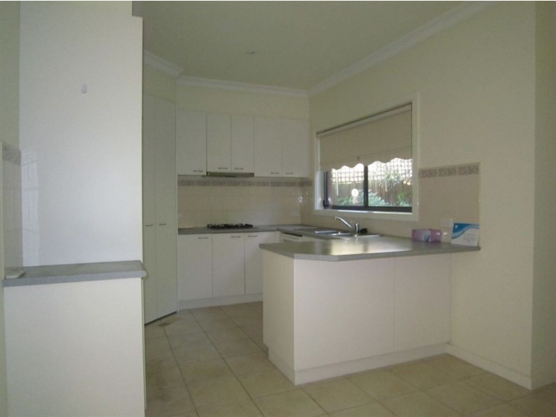 2/14 Eastleigh Drive, Glen Waverley VIC 3150