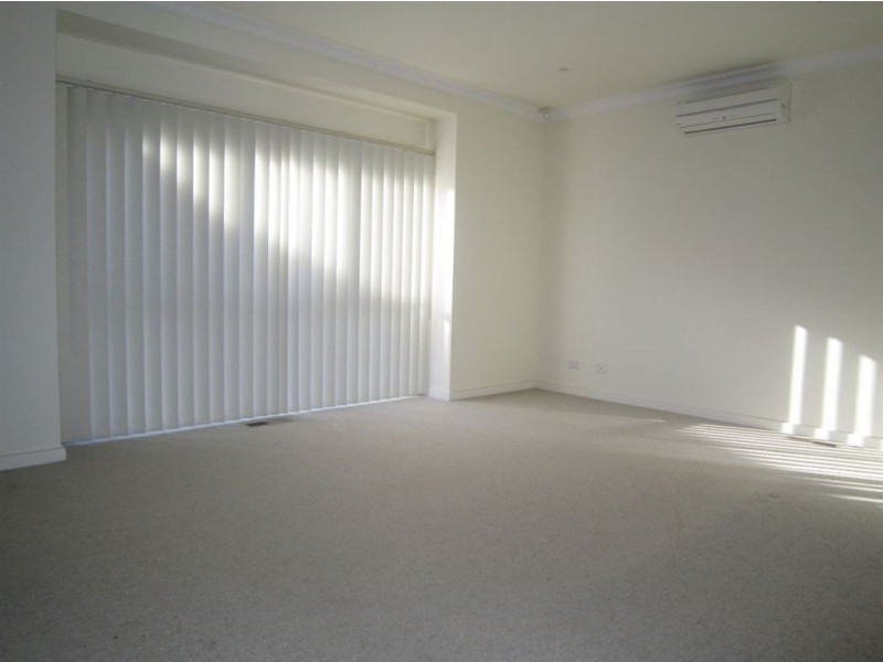 2/14 Eastleigh Drive, Glen Waverley VIC 3150