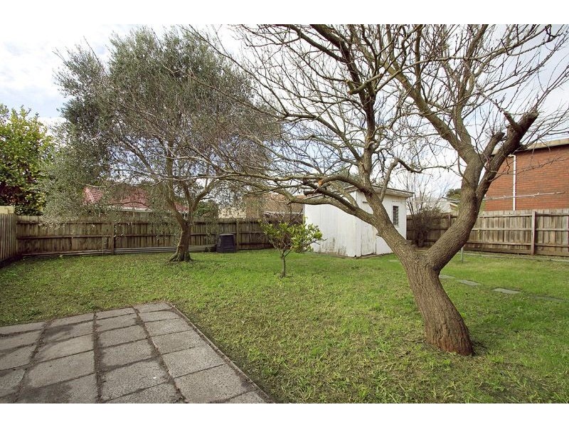 25 Witchwood Crescent, Burwood East VIC 3151