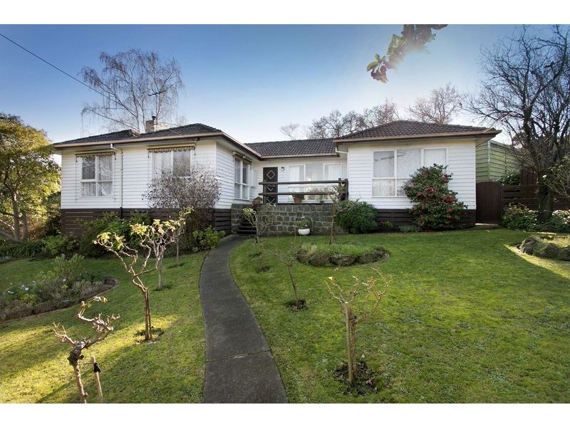 1 Hayfield Road, Mount Waverley VIC 3149