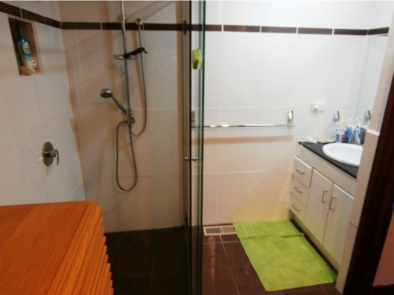 4 Cuthbert Court, Wheelers Hill VIC 3150