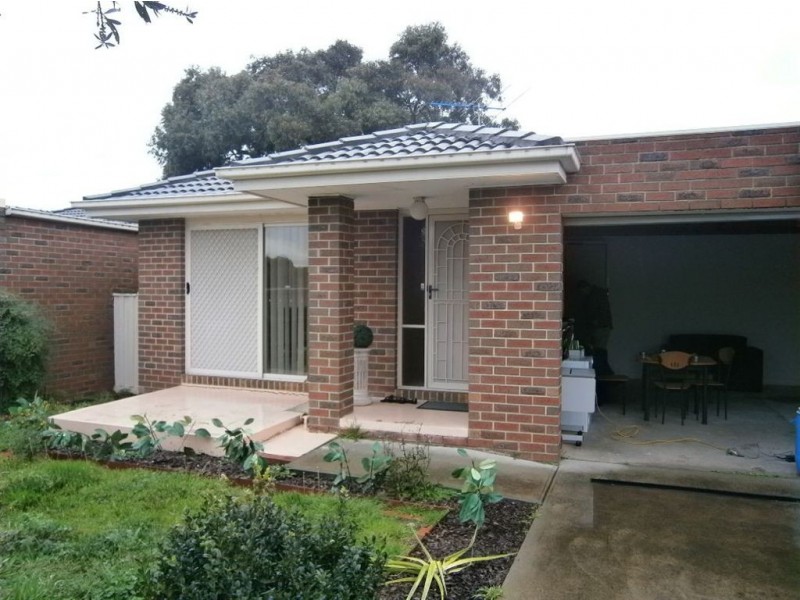 2/10 Janice Road, Glen Waverley VIC 3150