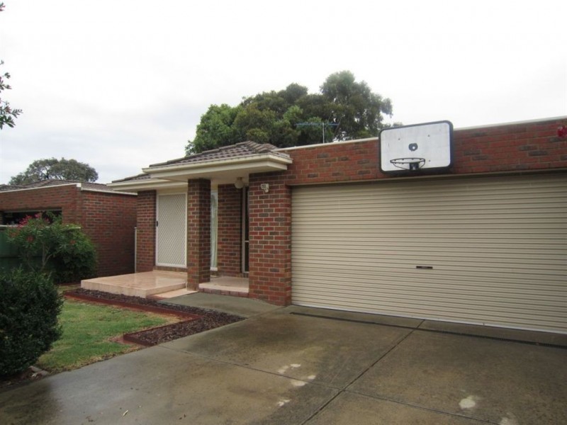 2/10 Janice Road, Glen Waverley VIC 3150