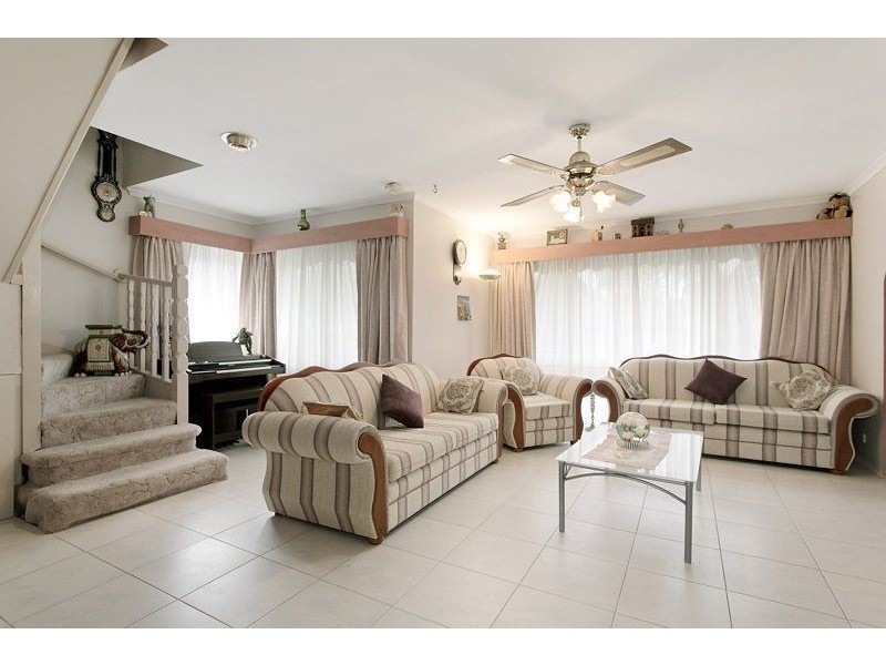 34 Dunbarton Drive, Wantirna VIC 3152