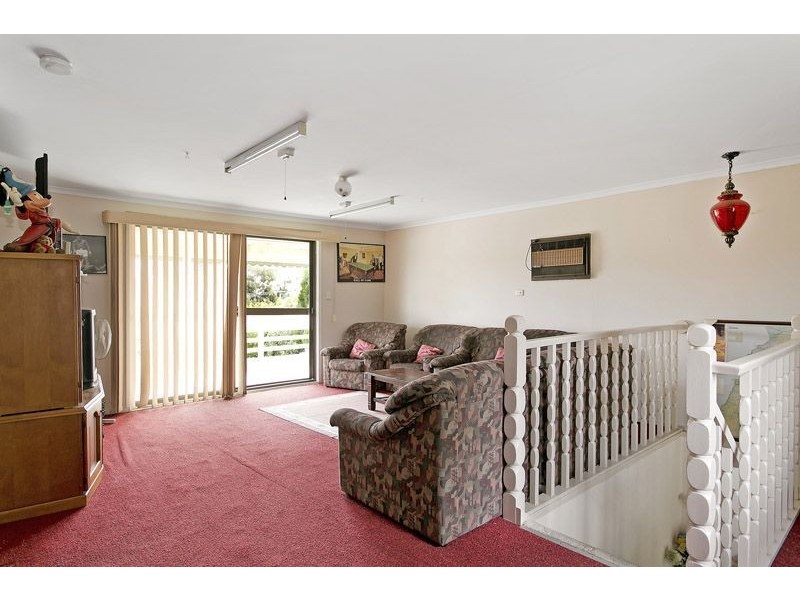 34 Dunbarton Drive, Wantirna VIC 3152