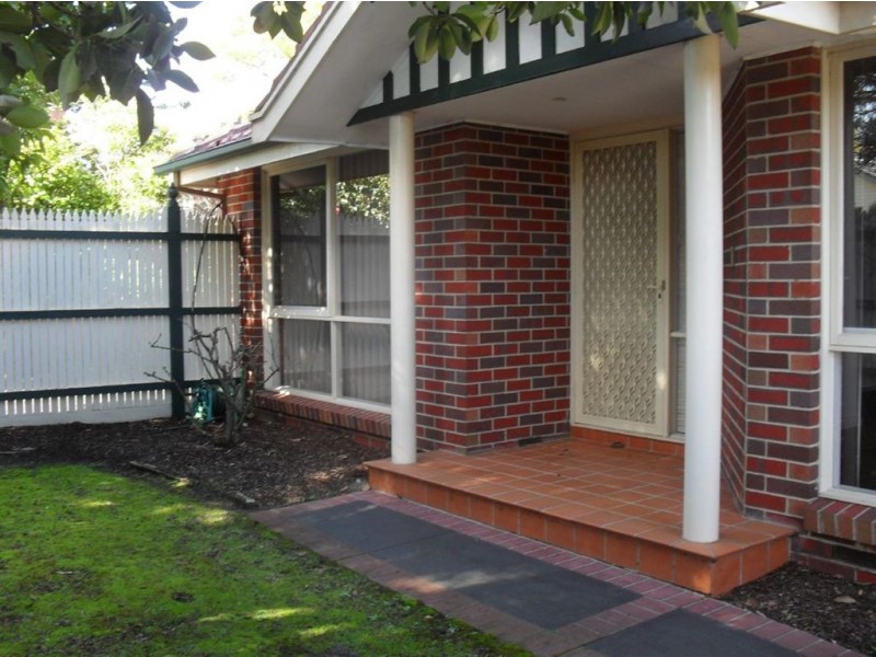 1/16 Charlton Street, Mount Waverley VIC 3149