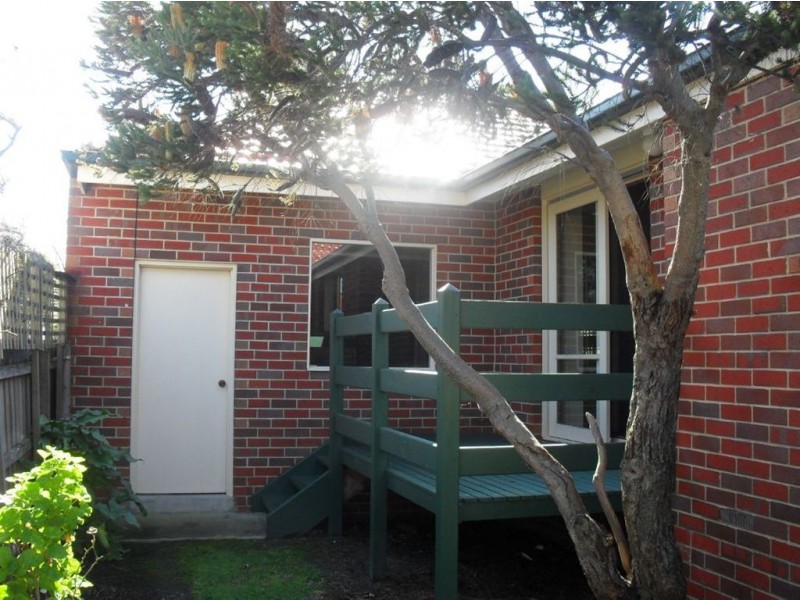 1/16 Charlton Street, Mount Waverley VIC 3149