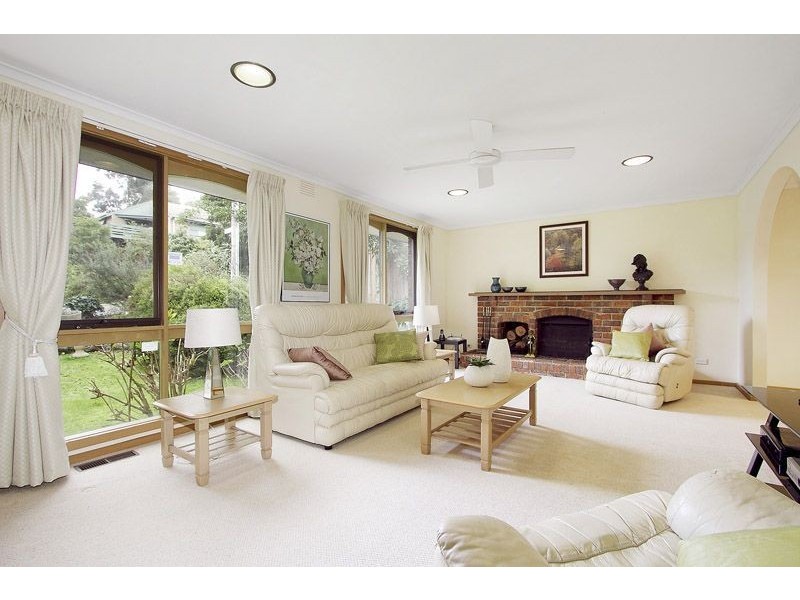 61 Madeline Street, Glen Waverley VIC 3150