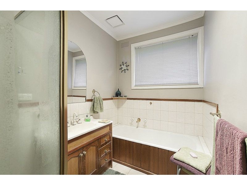 3 Sylvan Crescent, Ashwood VIC 3147