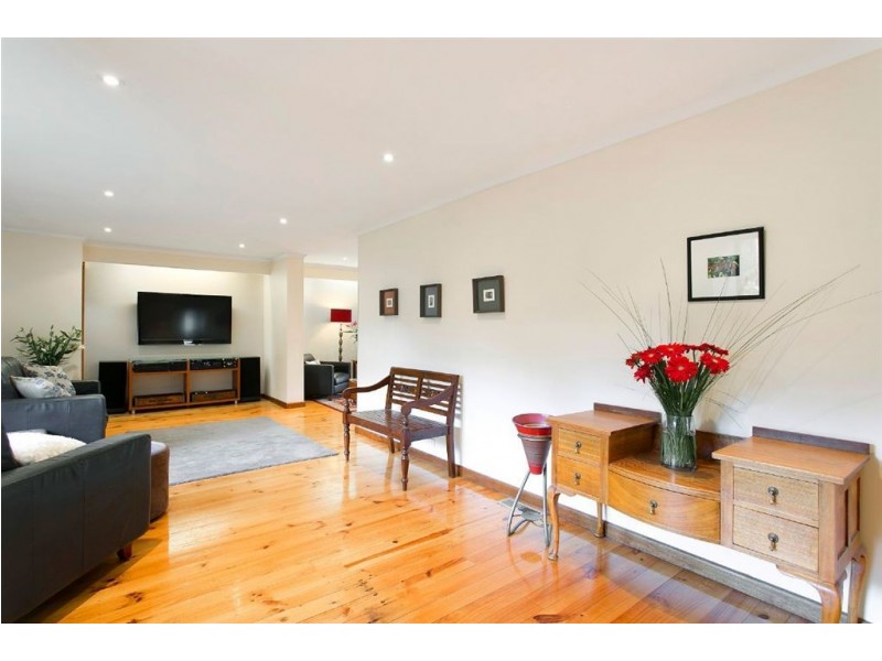 22 Wilton Crescent, Wheelers Hill VIC 3150