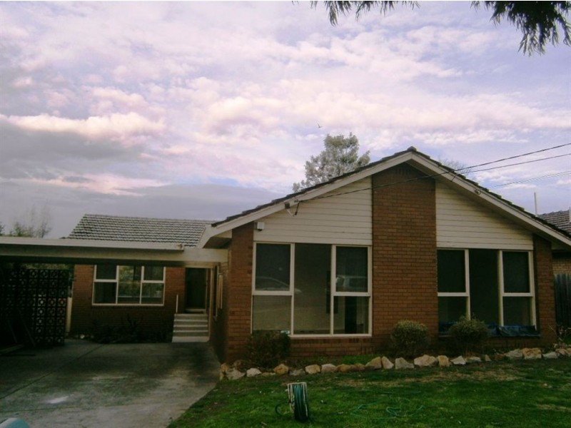 2 Crestmont Drive, Glen Waverley VIC 3150