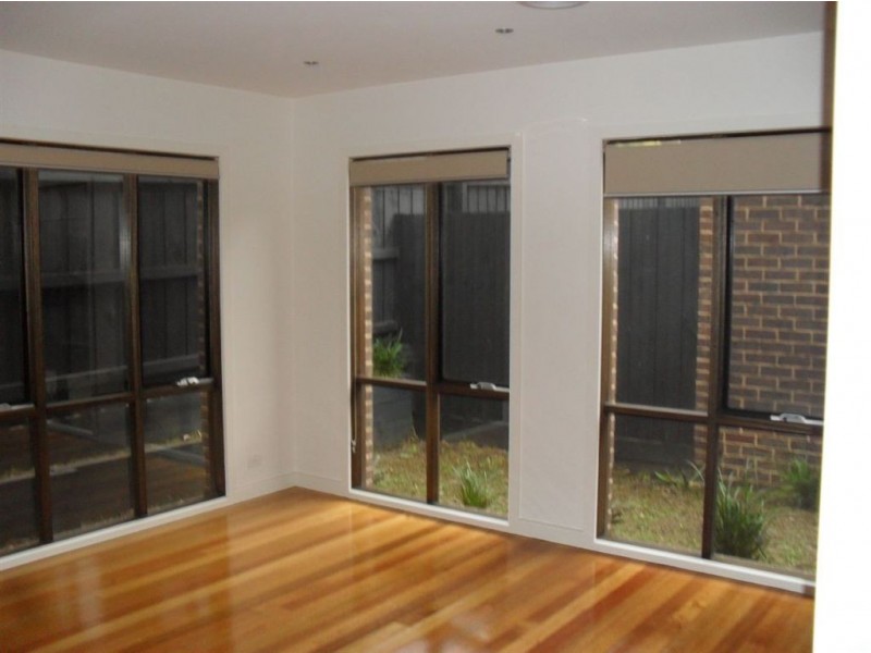 2/23 Lynden Grove, Mount Waverley VIC 3149