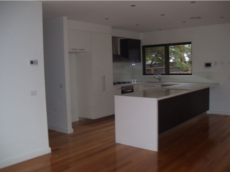 2/23 Lynden Grove, Mount Waverley VIC 3149