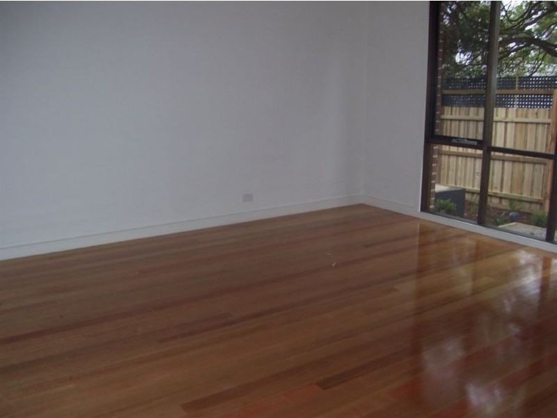 2/23 Lynden Grove, Mount Waverley VIC 3149