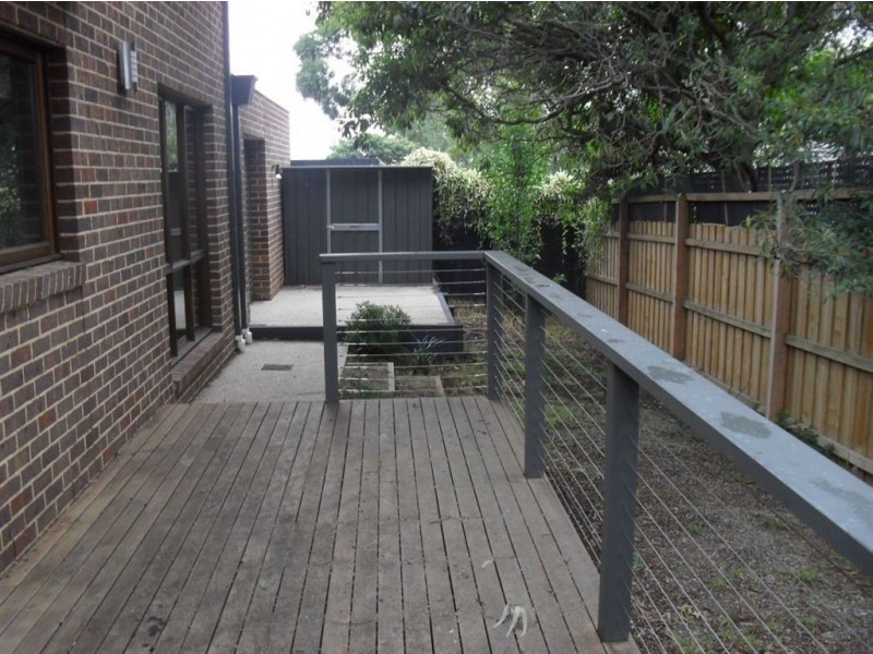 2/23 Lynden Grove, Mount Waverley VIC 3149