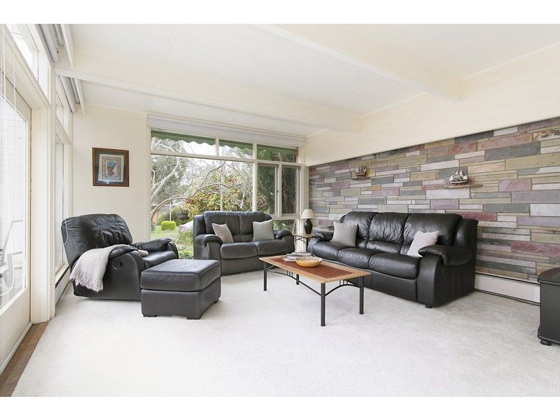 35 Josephine Avenue, Mount Waverley VIC 3149