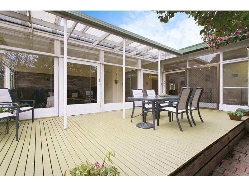 35 Josephine Avenue, Mount Waverley VIC 3149