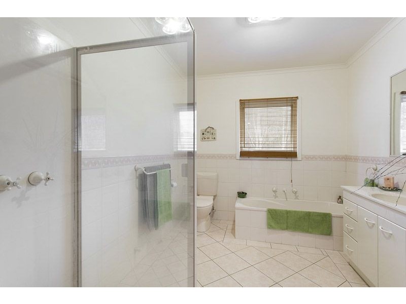 35 Josephine Avenue, Mount Waverley VIC 3149