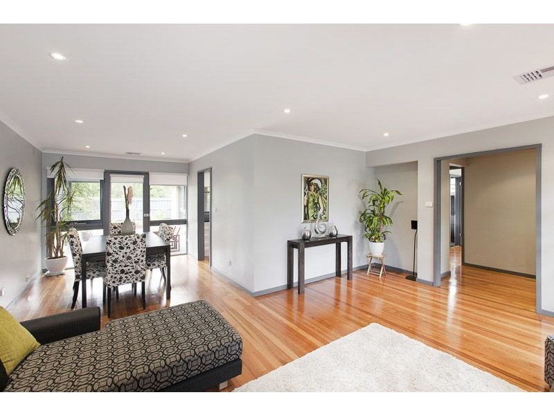 43 Anora Crescent, Mulgrave VIC 3170