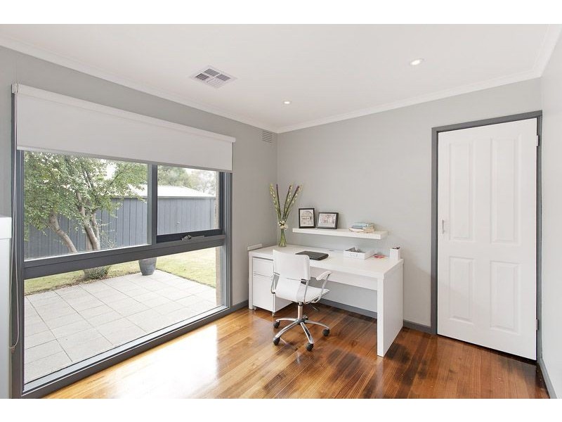 43 Anora Crescent, Mulgrave VIC 3170