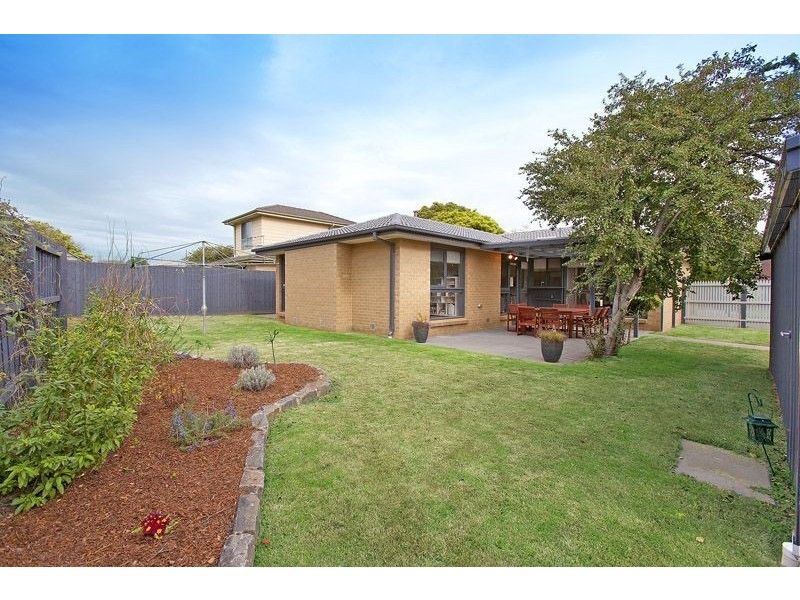 43 Anora Crescent, Mulgrave VIC 3170