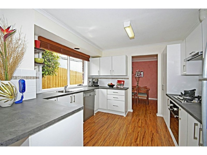 2/25 Russell Crescent, Mount Waverley VIC 3149