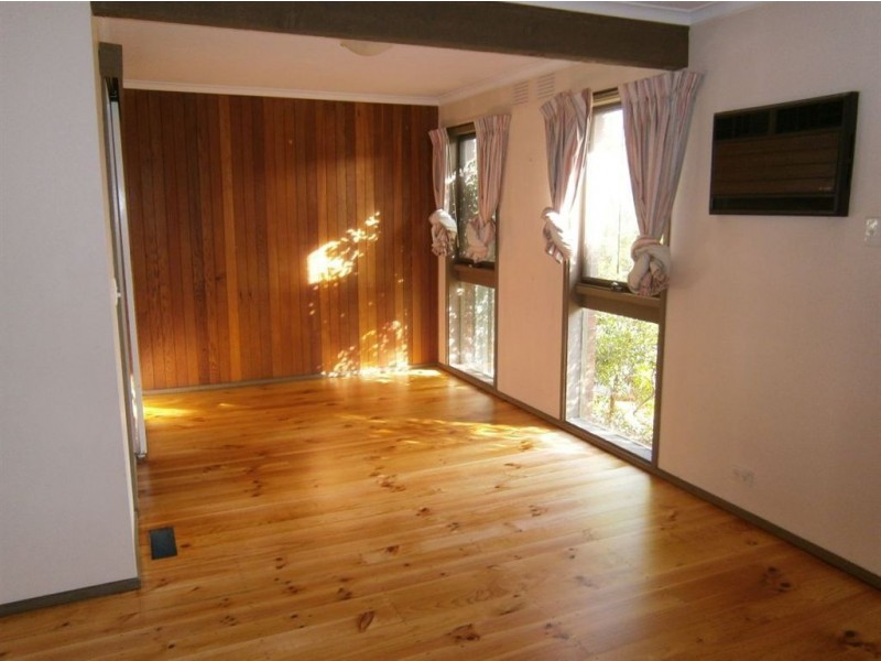 17 Jousting Place,, Glen Waverley VIC 3150